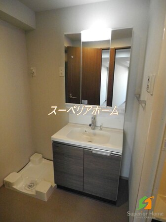 PEAKS神田の物件内観写真